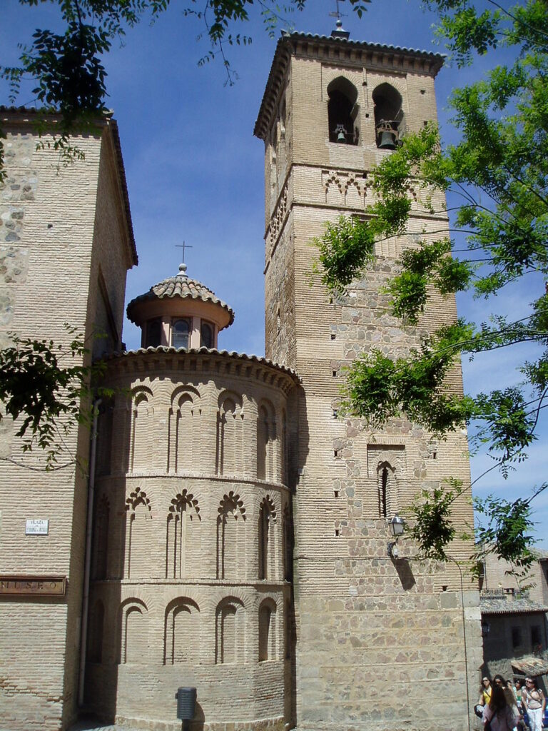 Descubre la historia y belleza de la Iglesia de Santa Leocadia en Toledo
